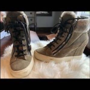 Guisseppi Zanotti wedge shearling  sneaker